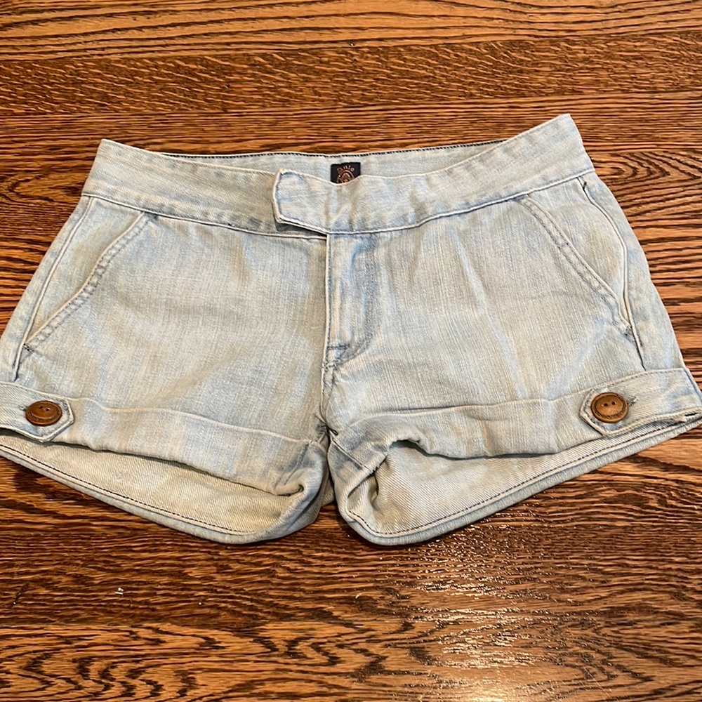 Womens Anlo Denim shorts💙